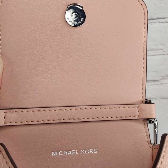 'MICHAEL KORS' LEATHER 'JET~SET' CROSSBODY BAG - Picture 9 of 16